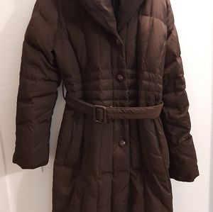 JONES NEWYORK WOMEN'S LONG COAT.SZ::S.  SHELL.LINING INSULATION 60% DOWN 40% FEA